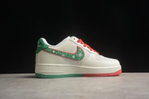 Nk Air Force 1'07 Low UN DH6239-839