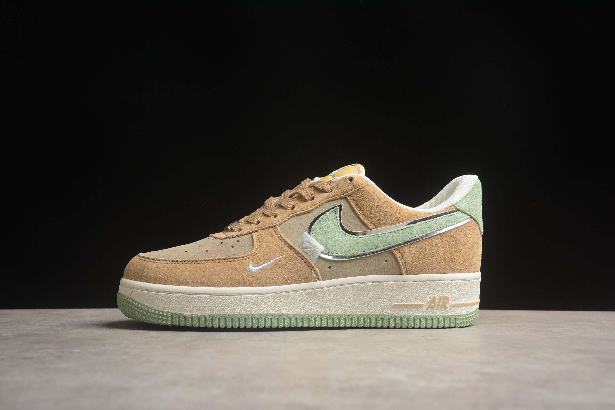 Nk Air Force 1 Low "Christmas Tree" CD1221-222 - Image 2
