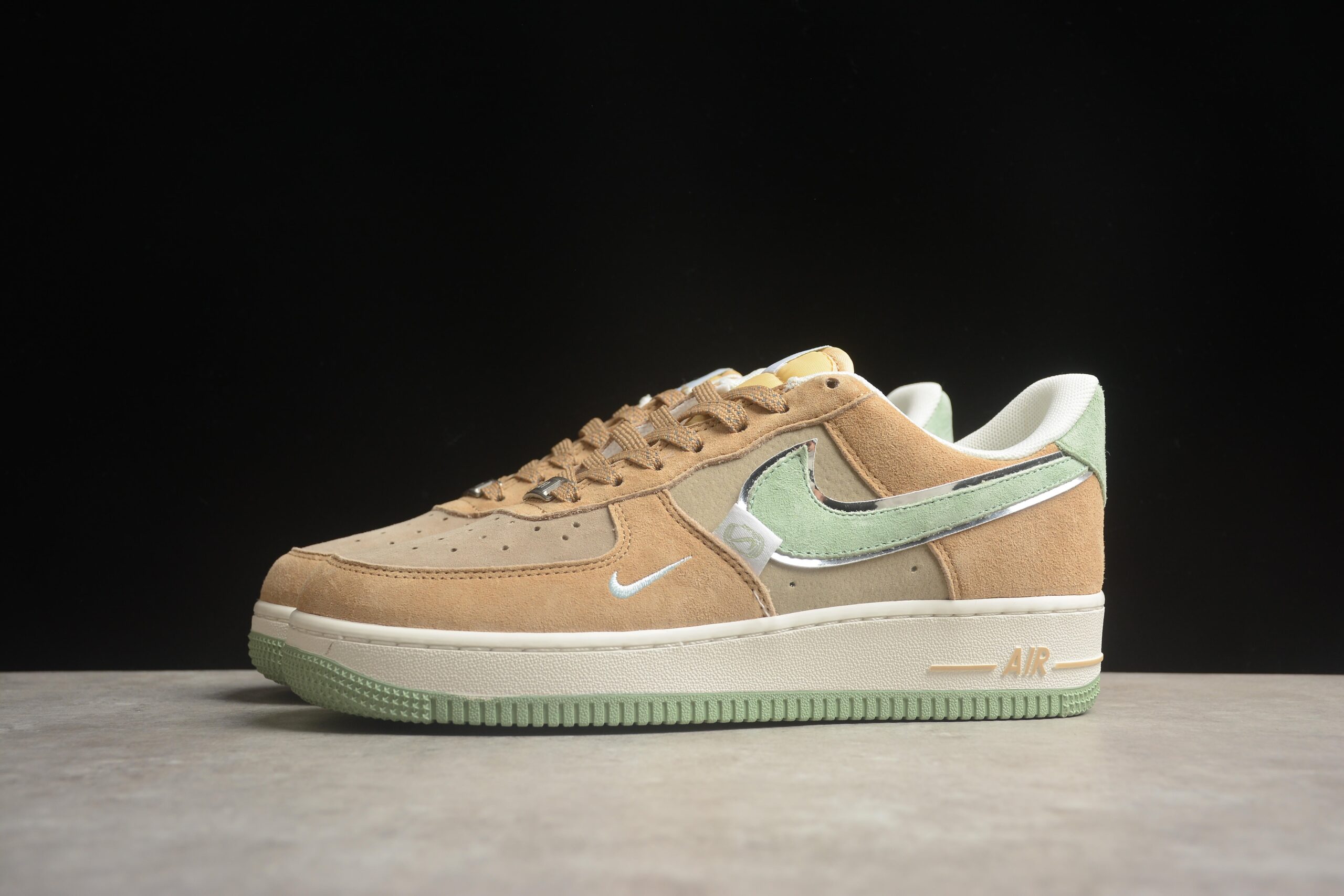 Nk Air Force 1 Low "Christmas Tree" CD1221-222 - Image 4