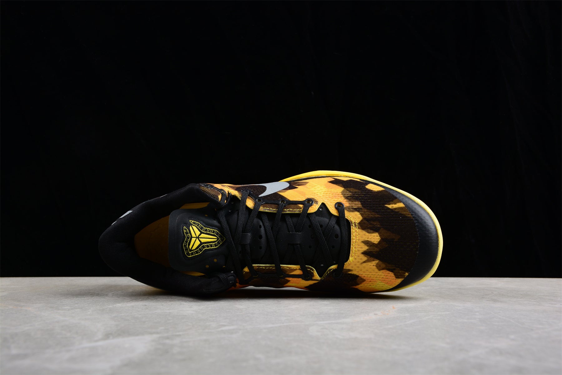Nk Kobe 8 "SYSTEM" - Image 4