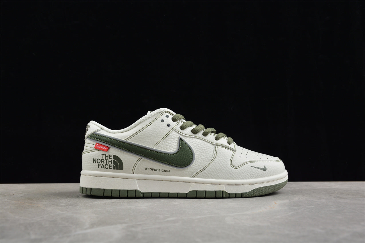 Nk SB Dunk Low Supreme x The North Face BM0234-505