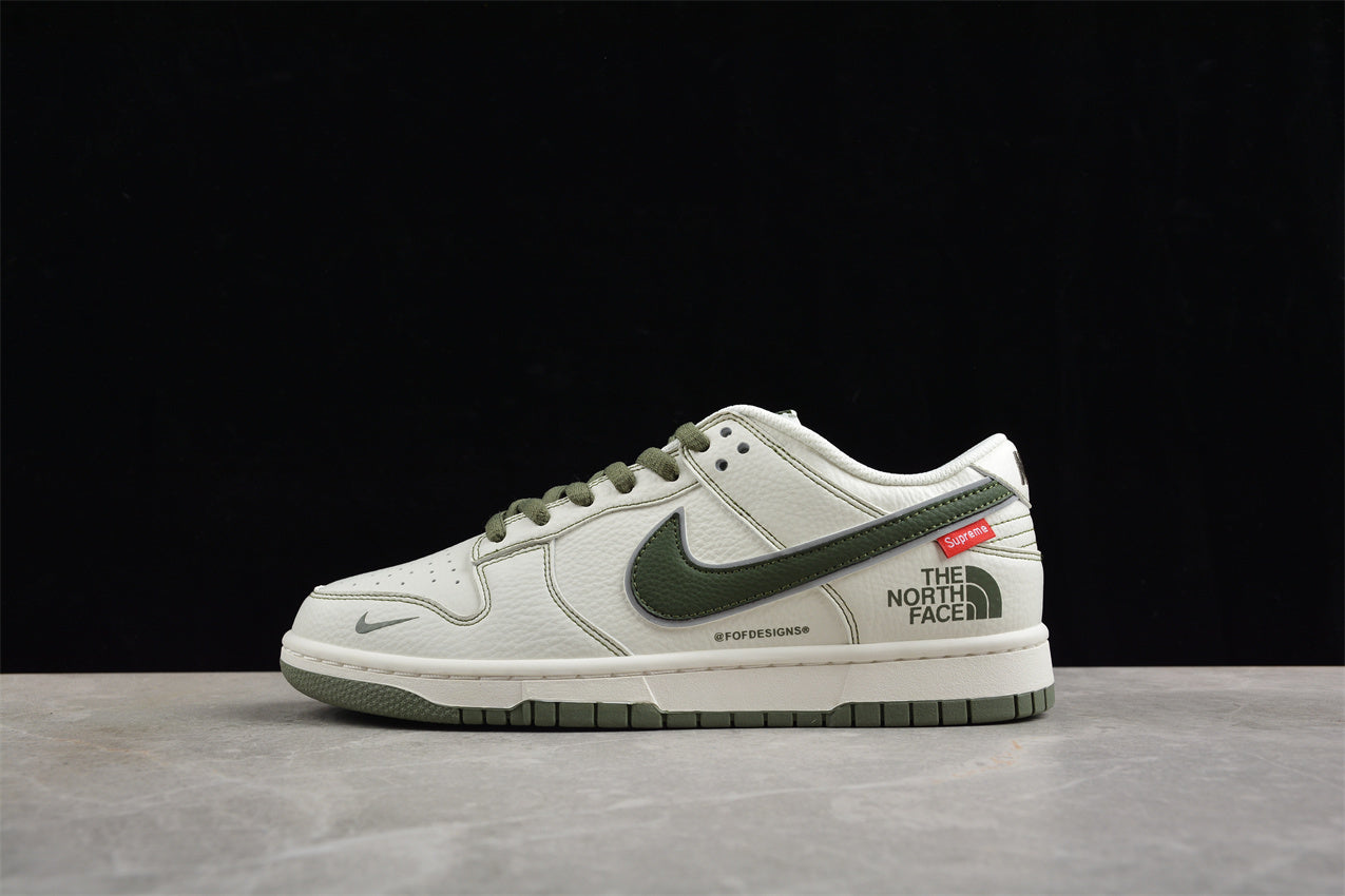 Nk SB Dunk Low Supreme x The North Face BM0234-505 - Image 2