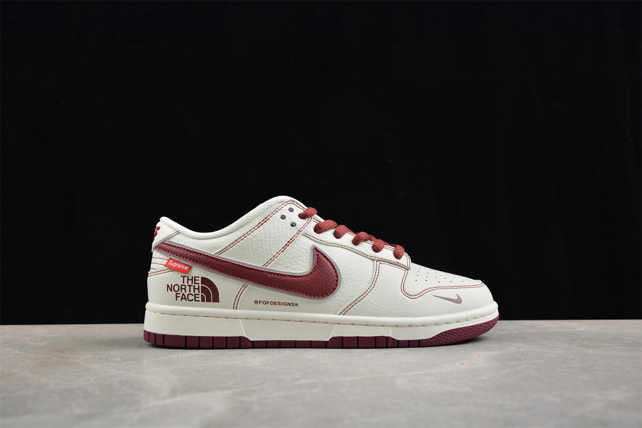 Nk SB Dunk Low Supreme x The North Face BM0234-506