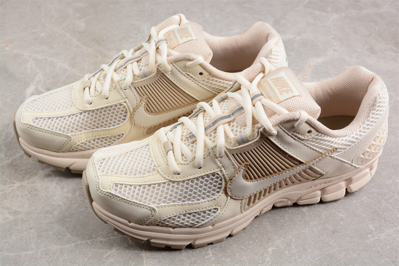 Nk Zoom Vomero 5 SP FQ6868-111 - Image 3