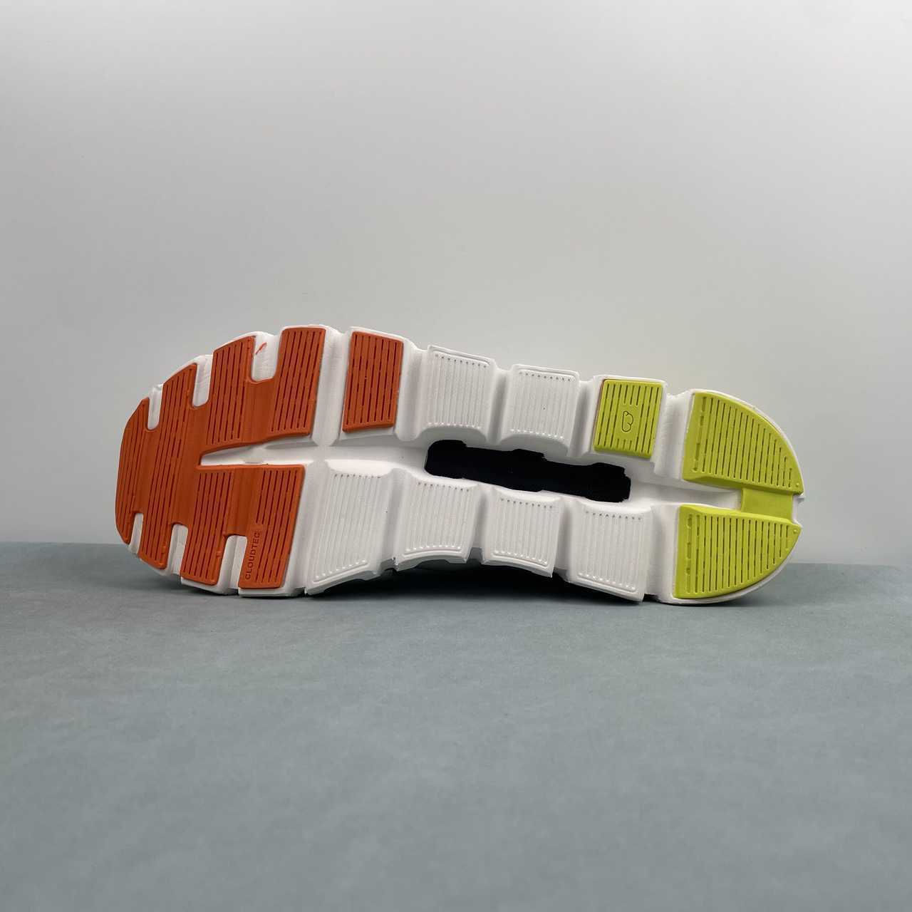 On Cloud 6 Coast - Image 3