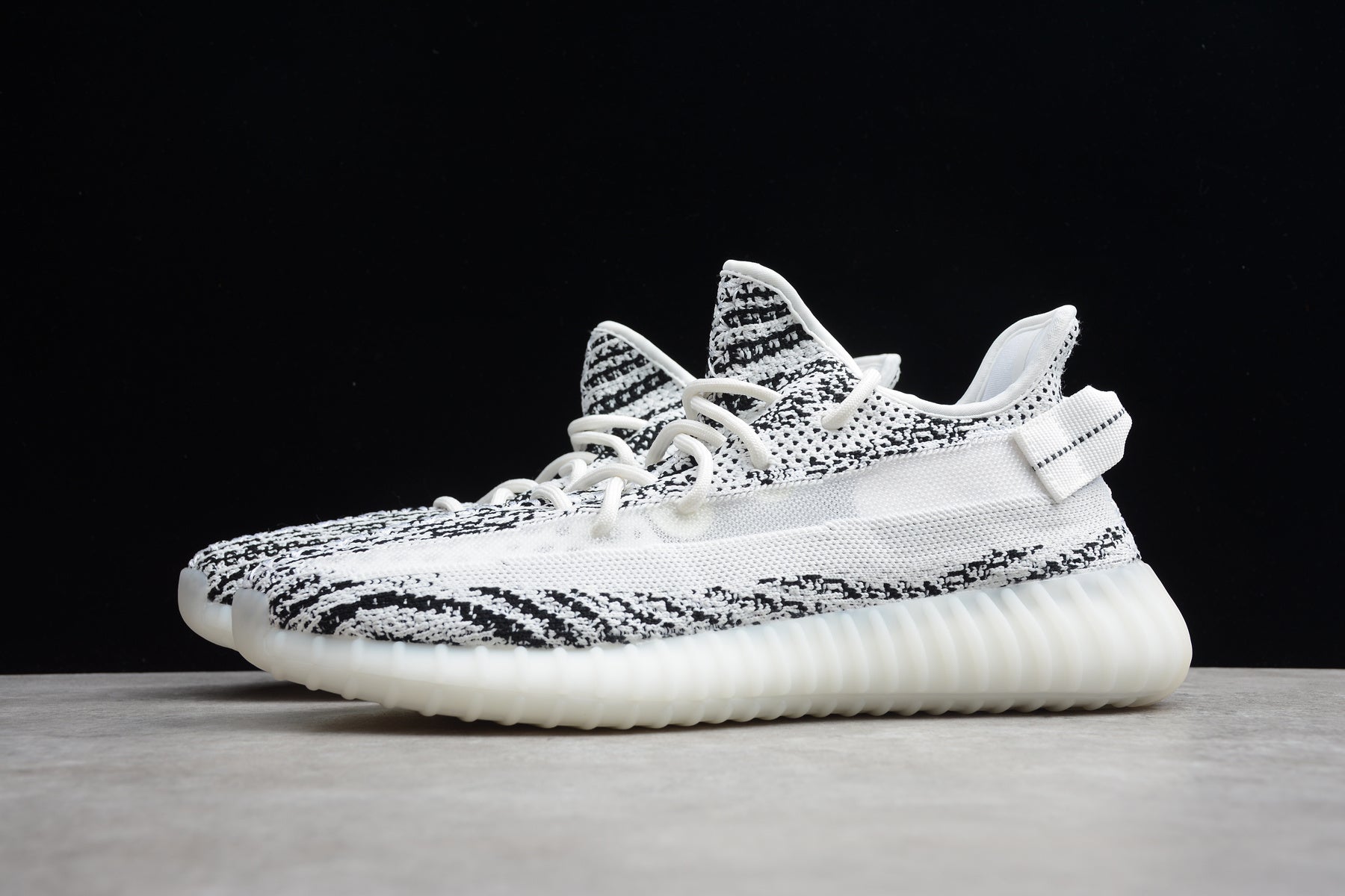 R17 Yeezy Boost 350 Black White Leopard EG7961 - Image 4