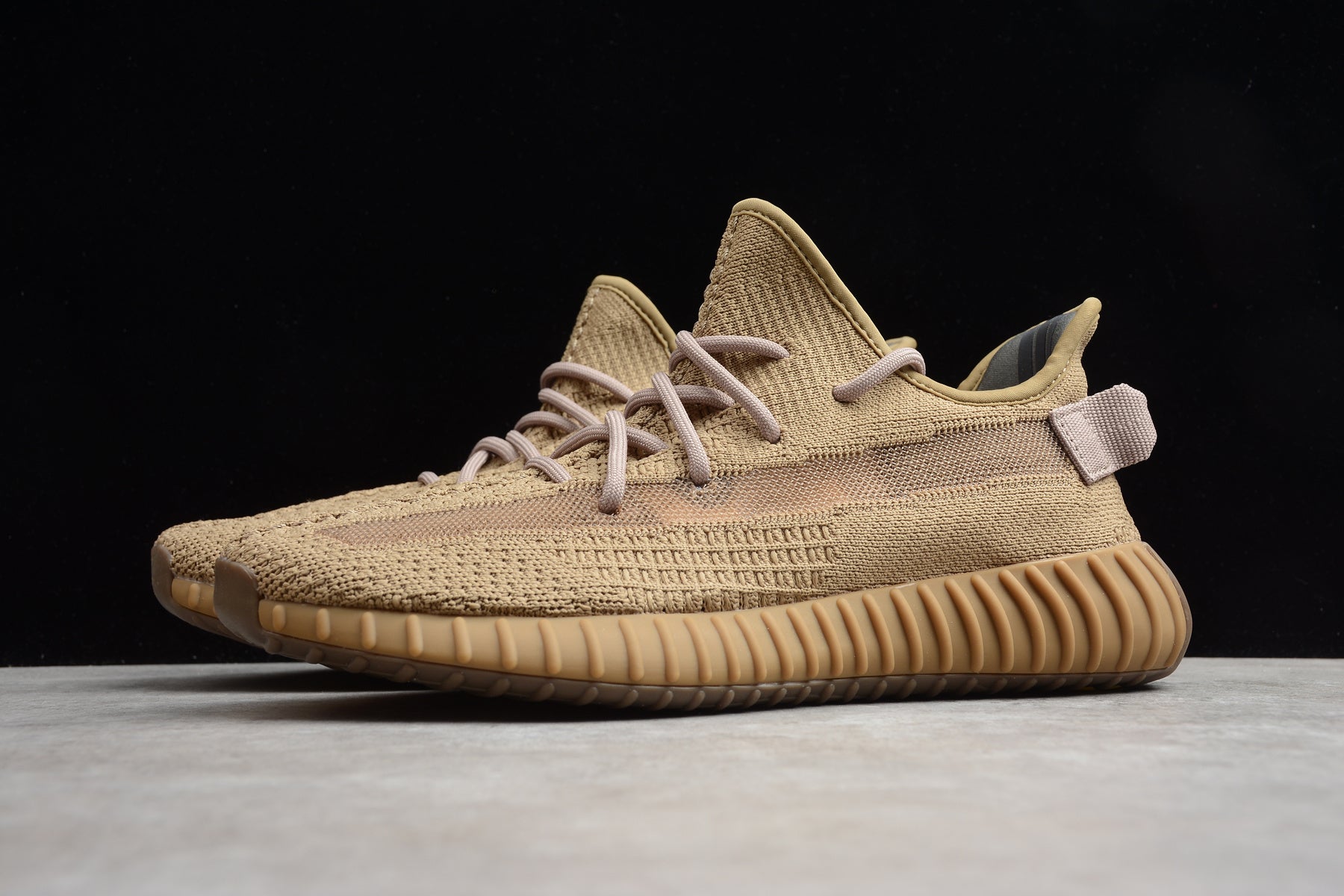 R17 Yeezy Boost 350 V2 FX9033 - Image 4