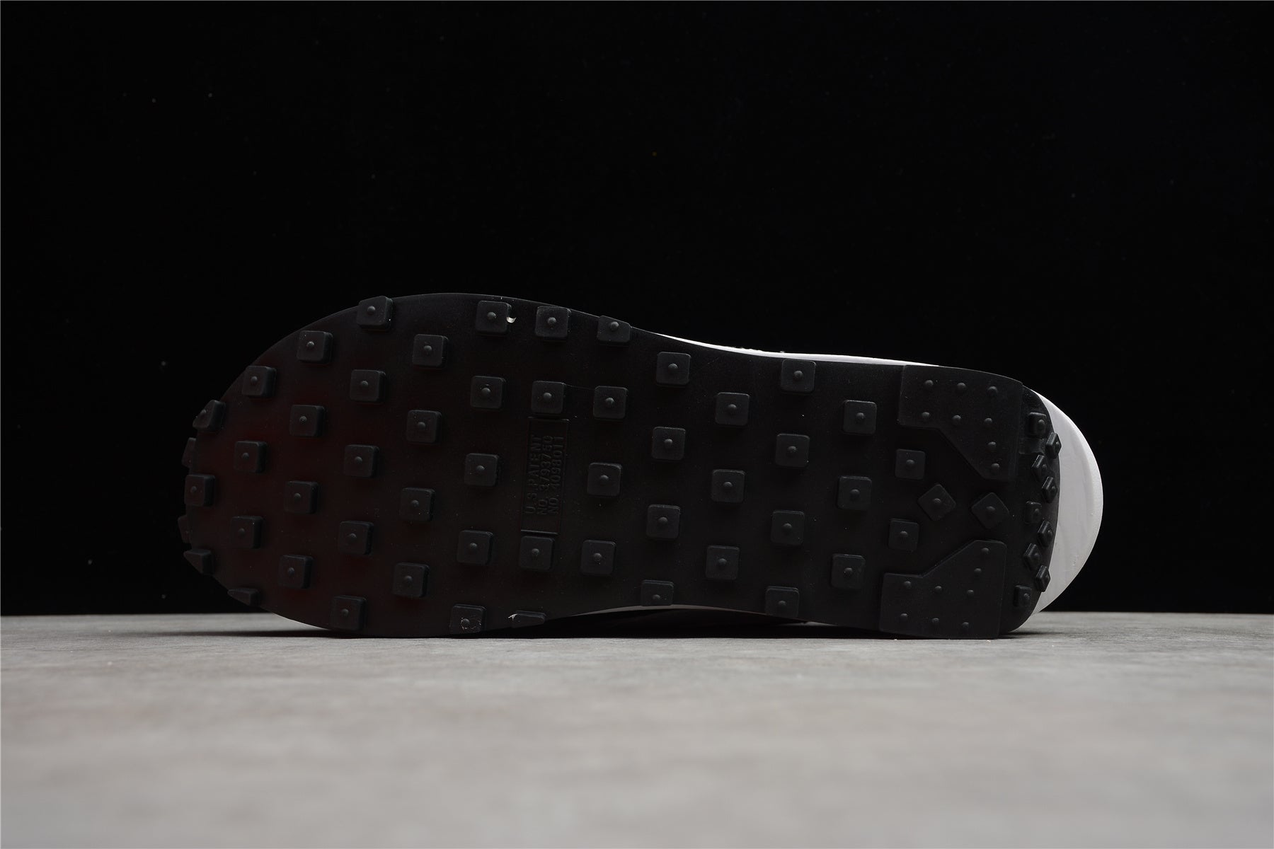 R18 Fragment x Sacai x Nike LDWaffle “Blue Void” DH2684-400 - Image 4