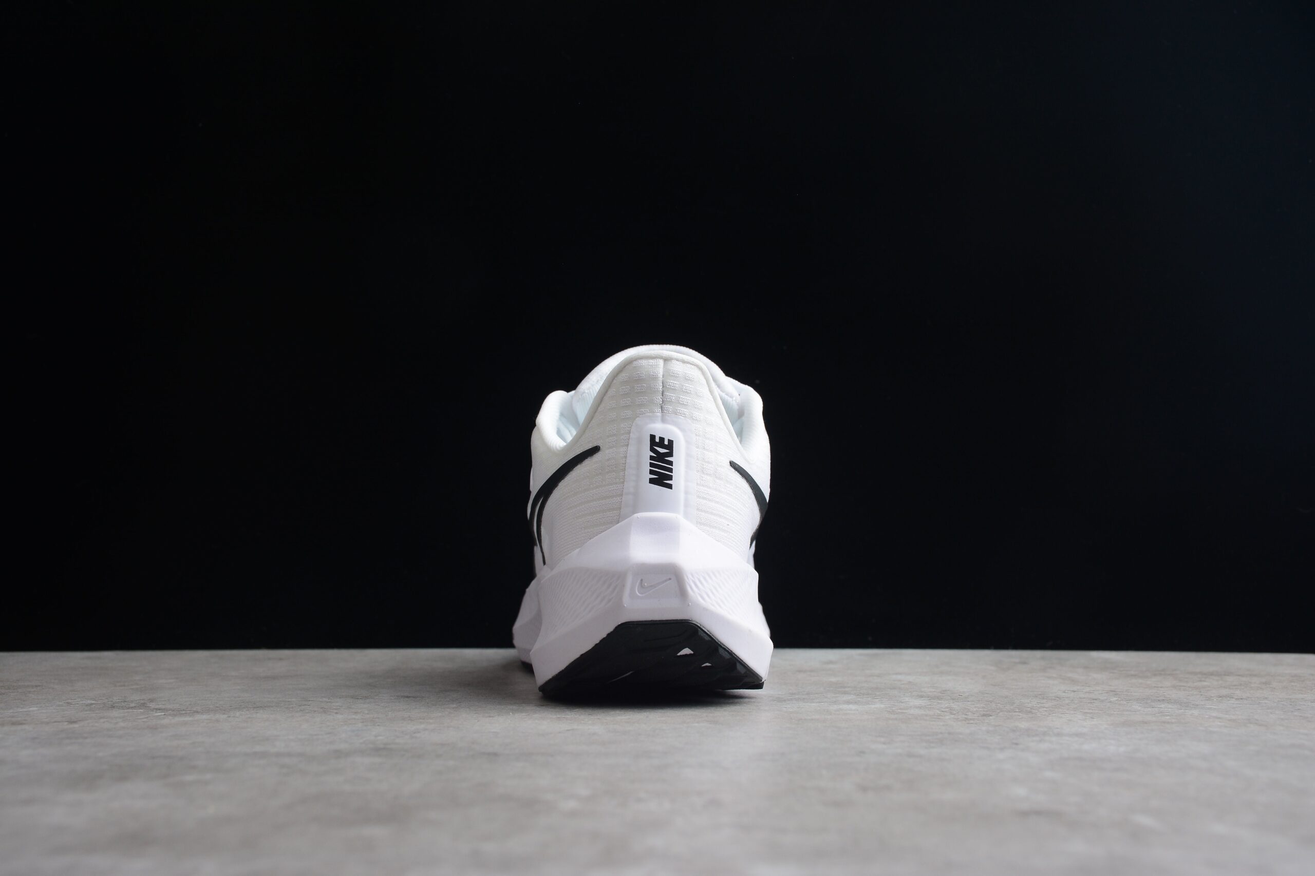 Nike Air Zoom Pegasus 39 'White/Black' - Image 3