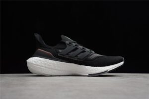 R18 UltraBoost 21 FZ2056