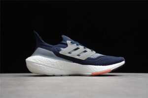 R18 UltraBoost 21 FZ2068