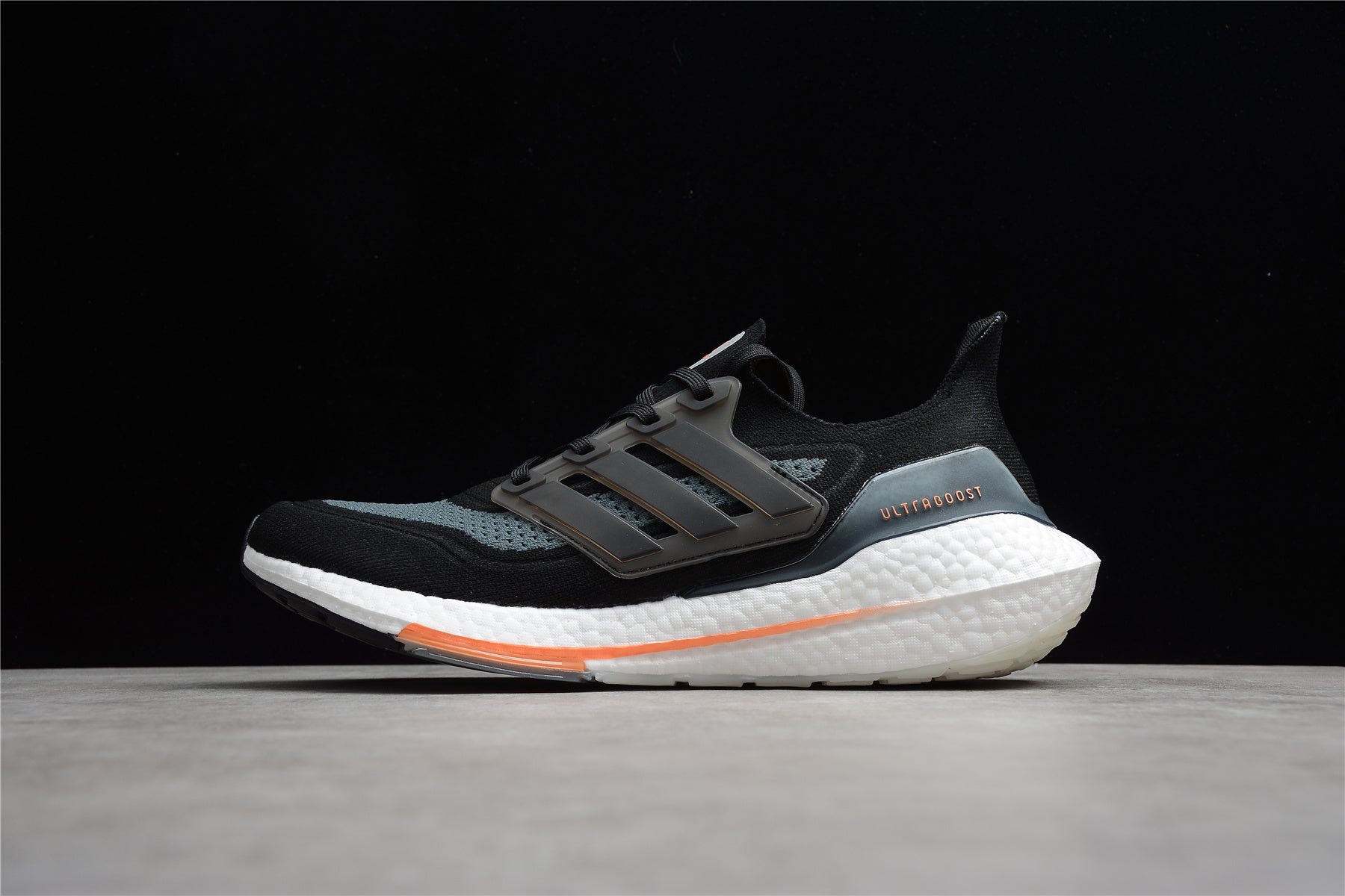 R18 Ultra Boost 2021 FY0389 - Image 3