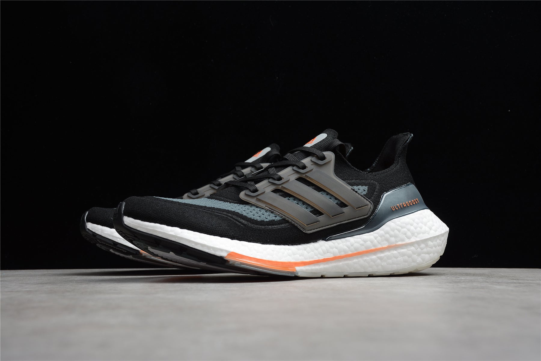 R18 Ultra Boost 2021 FY0389 - Image 4