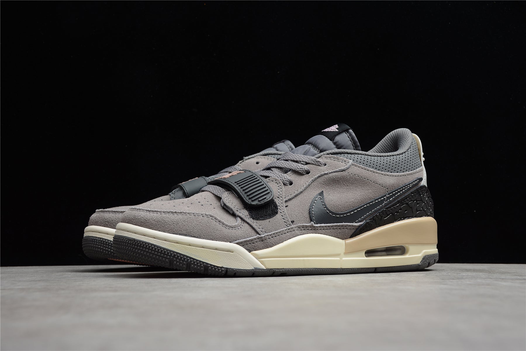 R20 AJ312 Air Jordan Legacy 312 CD7069-002 - Image 3