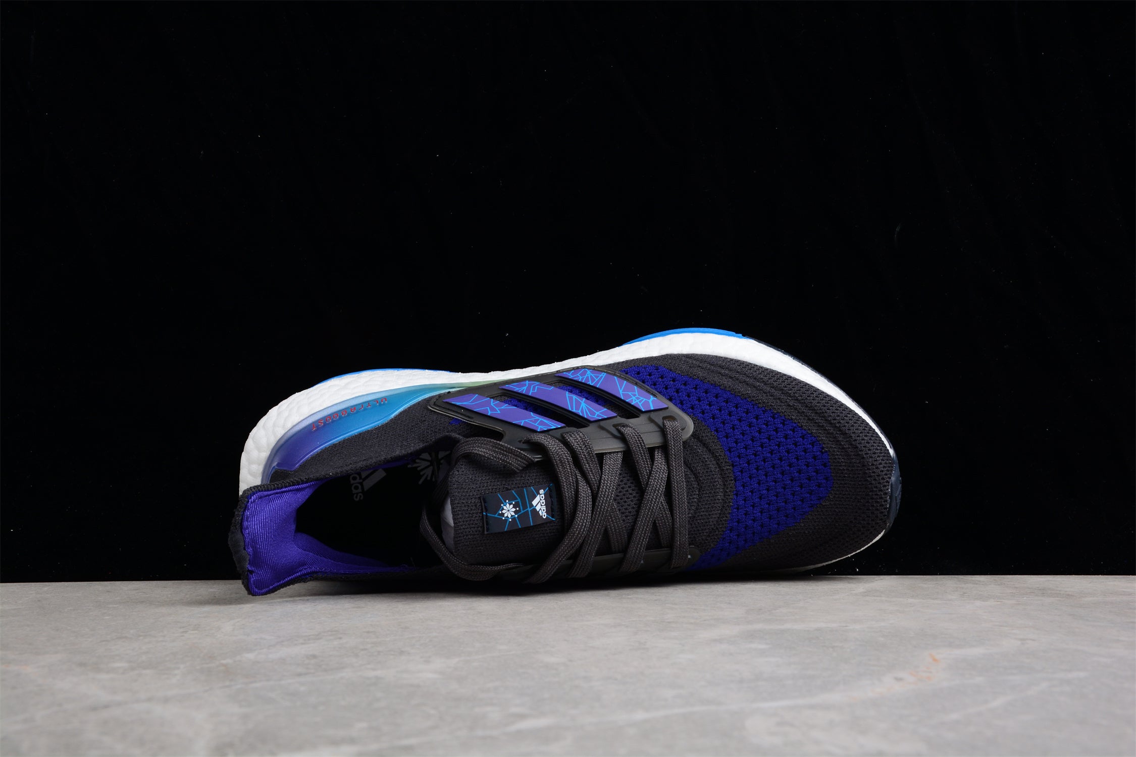 R20 Ad Ultra Boost 21 Consortium GY1332 - Image 5