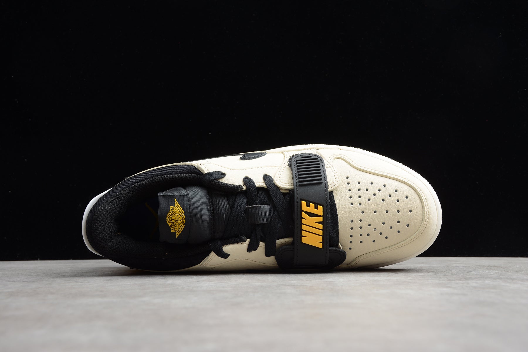 R20 GZ CD7069-200 - Image 5