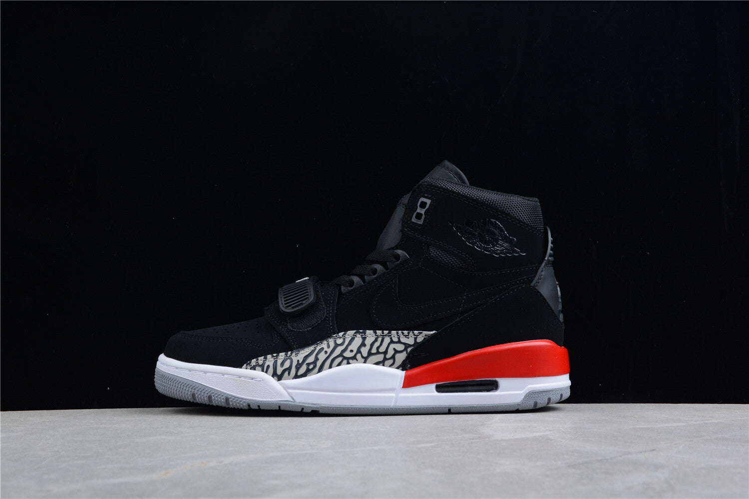 R20 Nike Air Jordan Legacy 312 Av3922 060 - Image 2