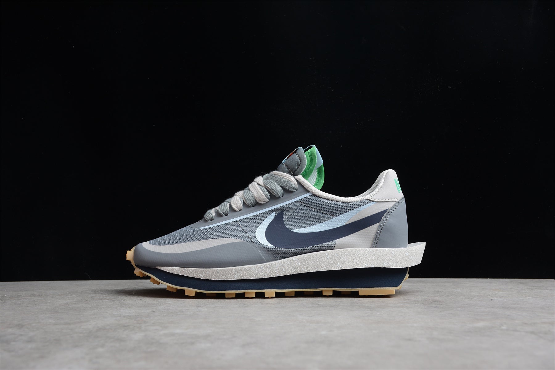 R22 CLOT x Sacai x NK LDWaffle " Cool Grey " DH3114-001 - Image 3