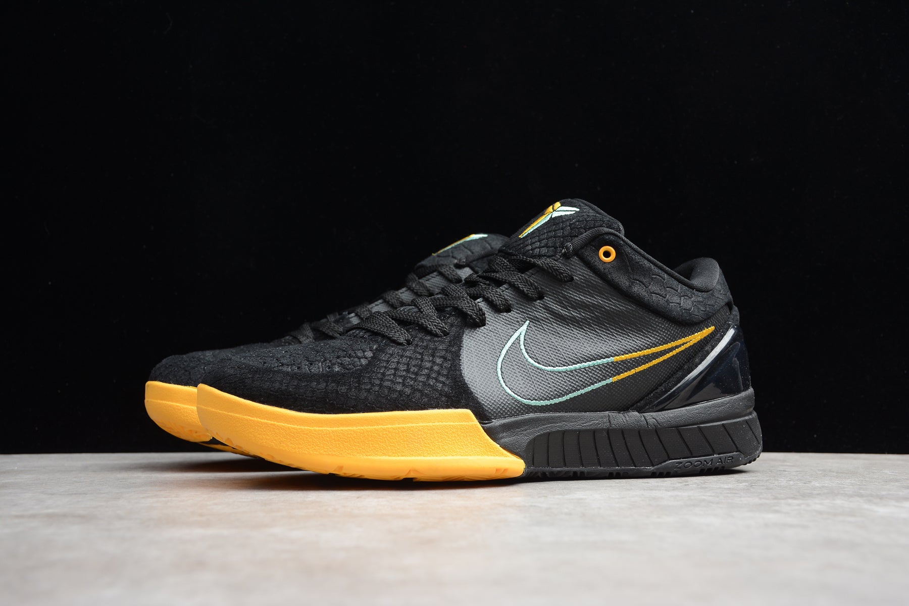 R22 Nike Kobe 4 Protro PE āCarpe Diemā - Image 3