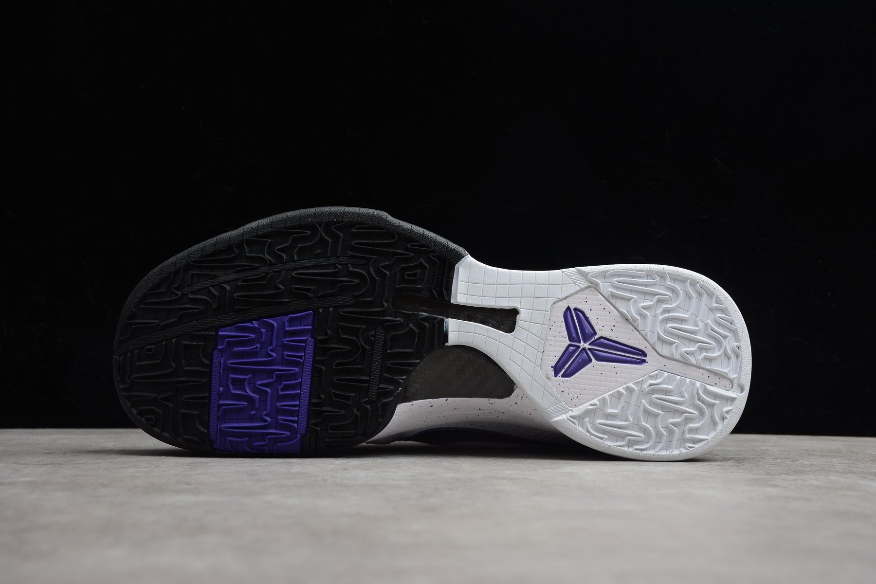 R22 Nike Zoom Kobe 5 “White Del Sol” - Image 4