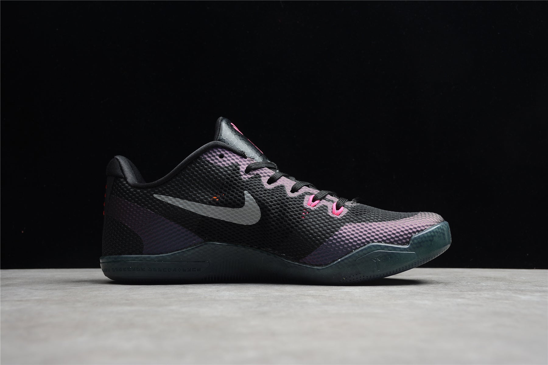 R24 Nike Kobe 11 EM Low lnvisibility Cloak
