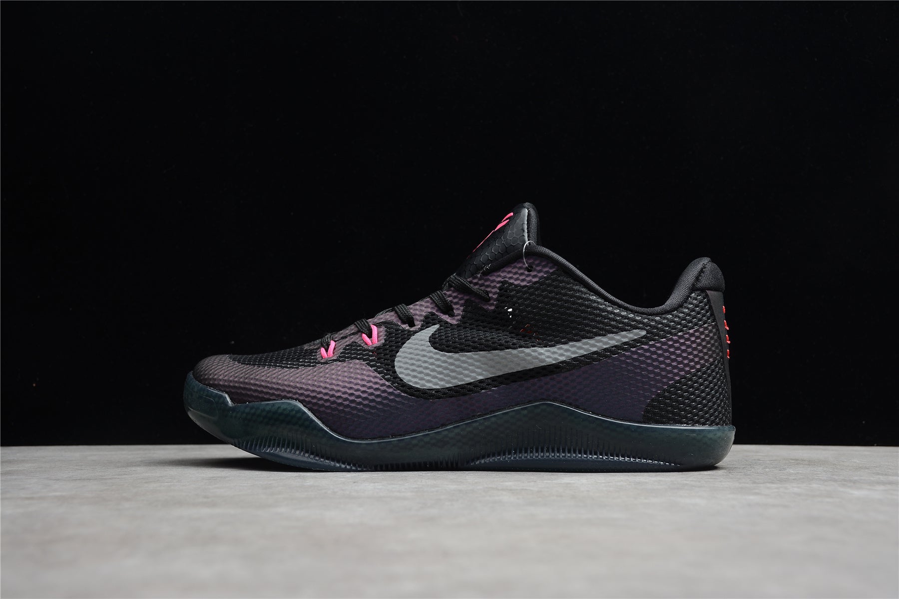 R24 Nike Kobe 11 EM Low lnvisibility Cloak - Image 3