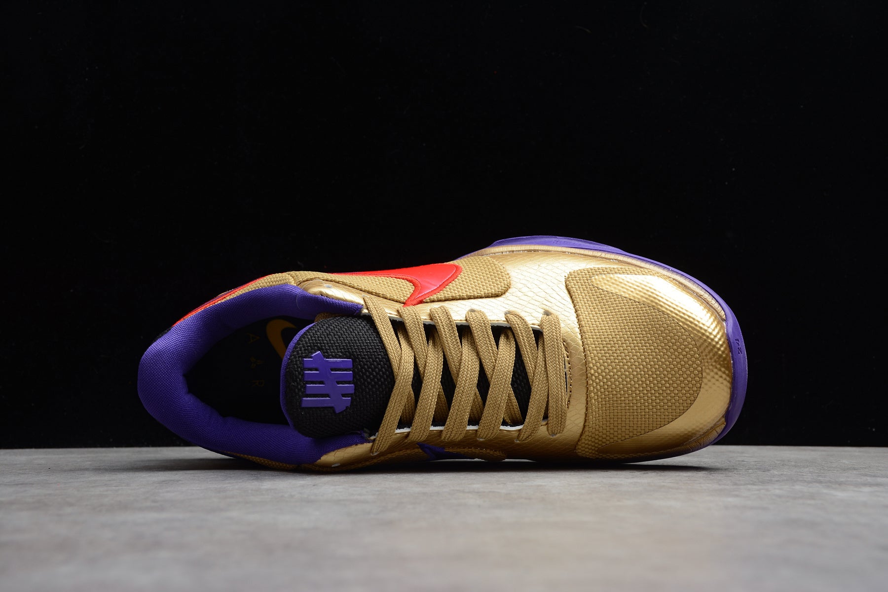 R24 Zoom Kobe V Protro - Image 5