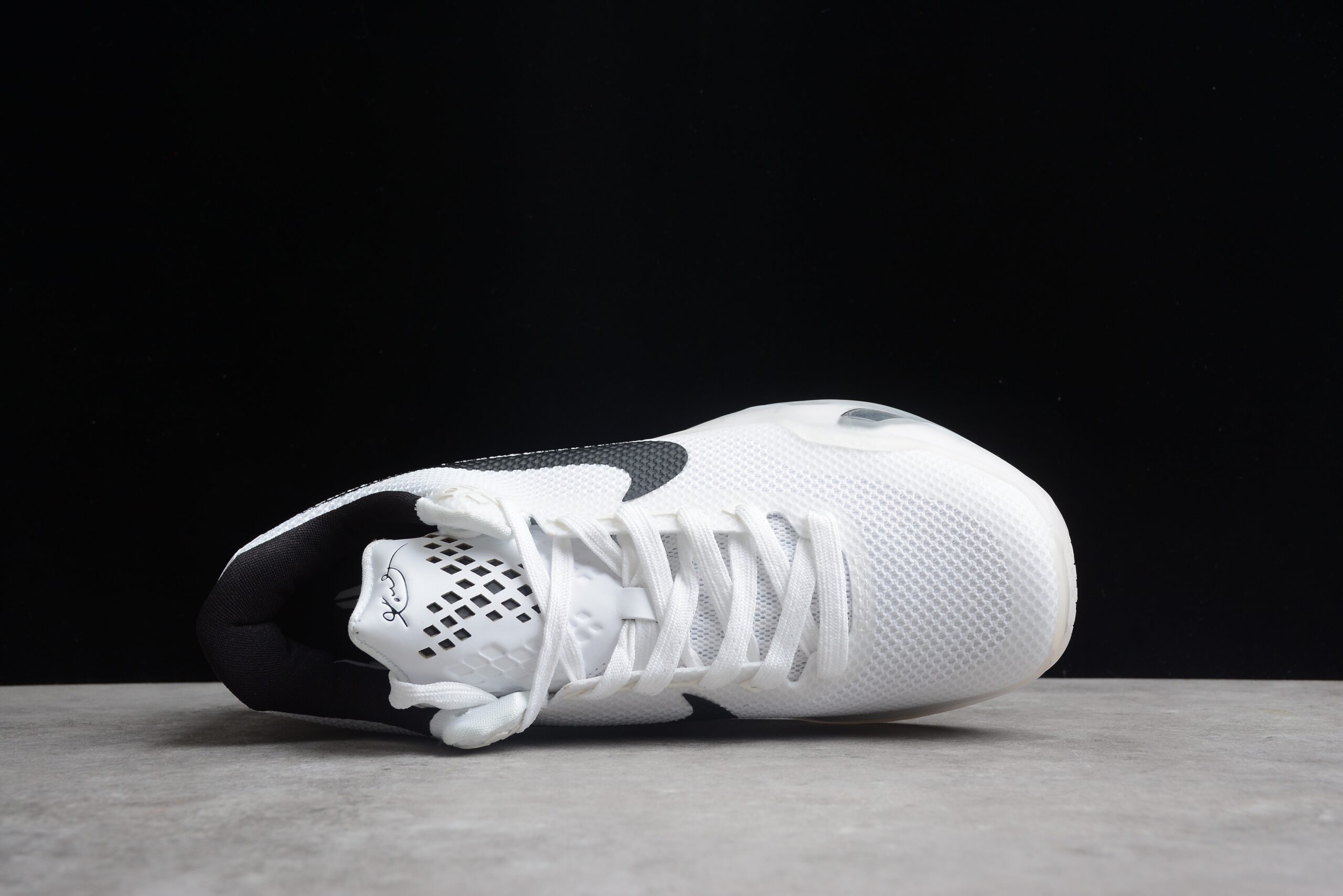 R26 F NK Kobe 10 EP “Fundamentals” - Image 3