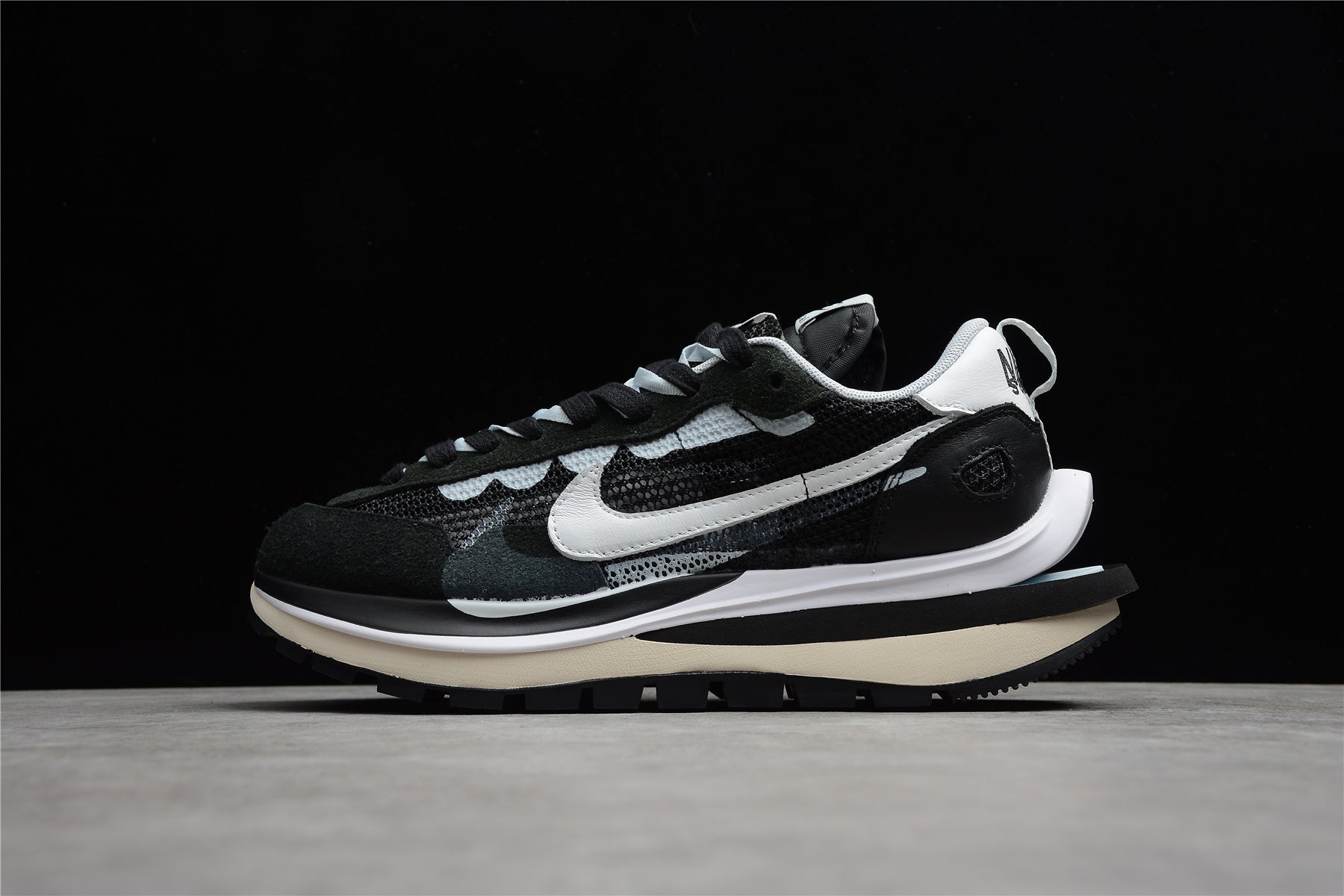 R26 SACAI BV0073-001 - Image 3