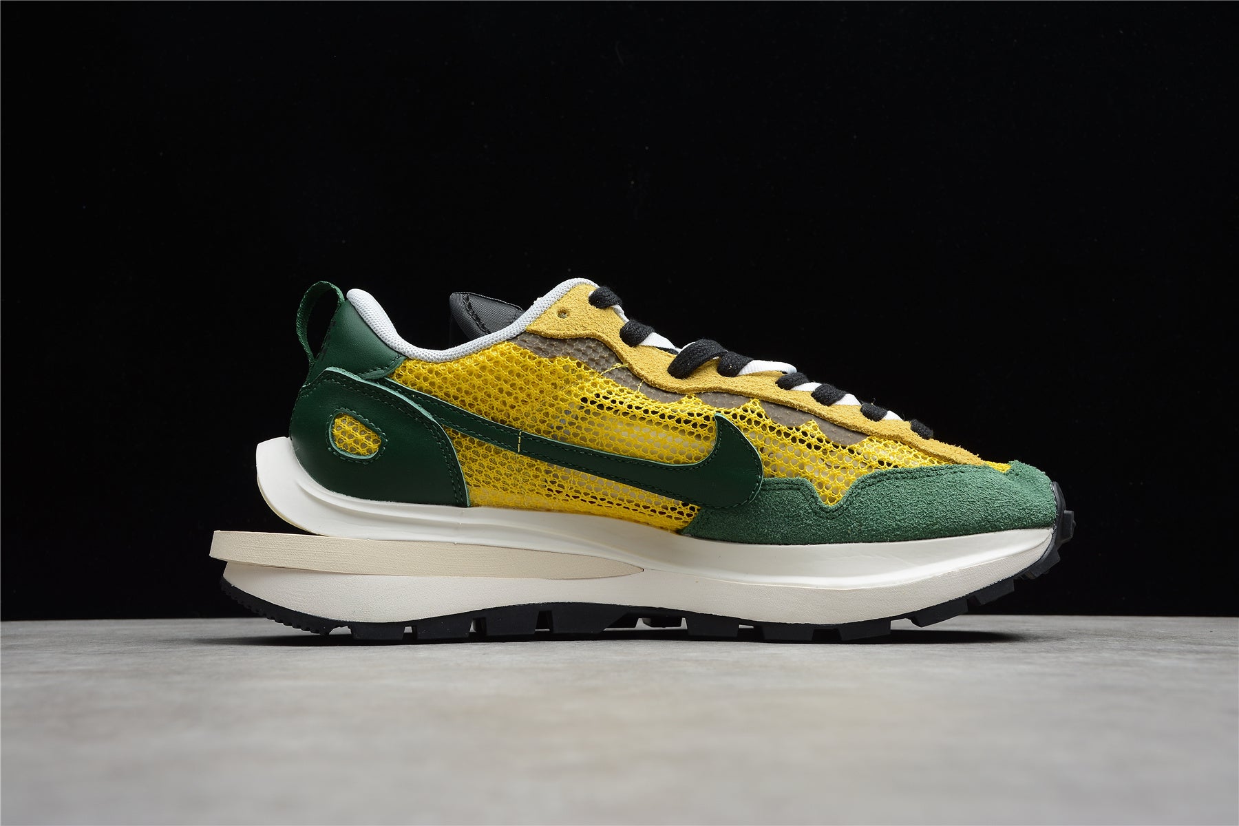 R26 SACAI BV0073-103