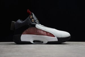 R26 Titan 22 x Air Jordan 35 DD4701-001