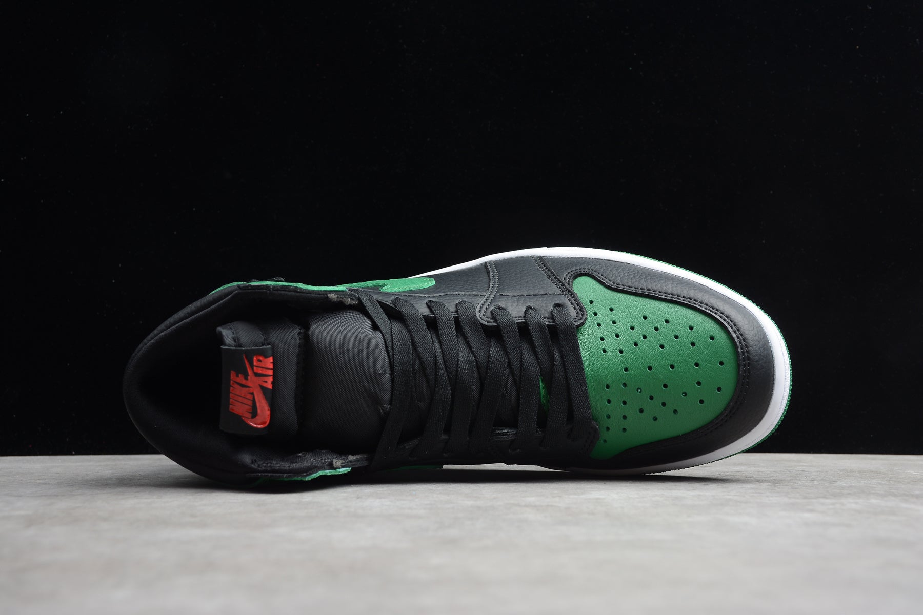 R28 AJ1 555088-030 - Image 5