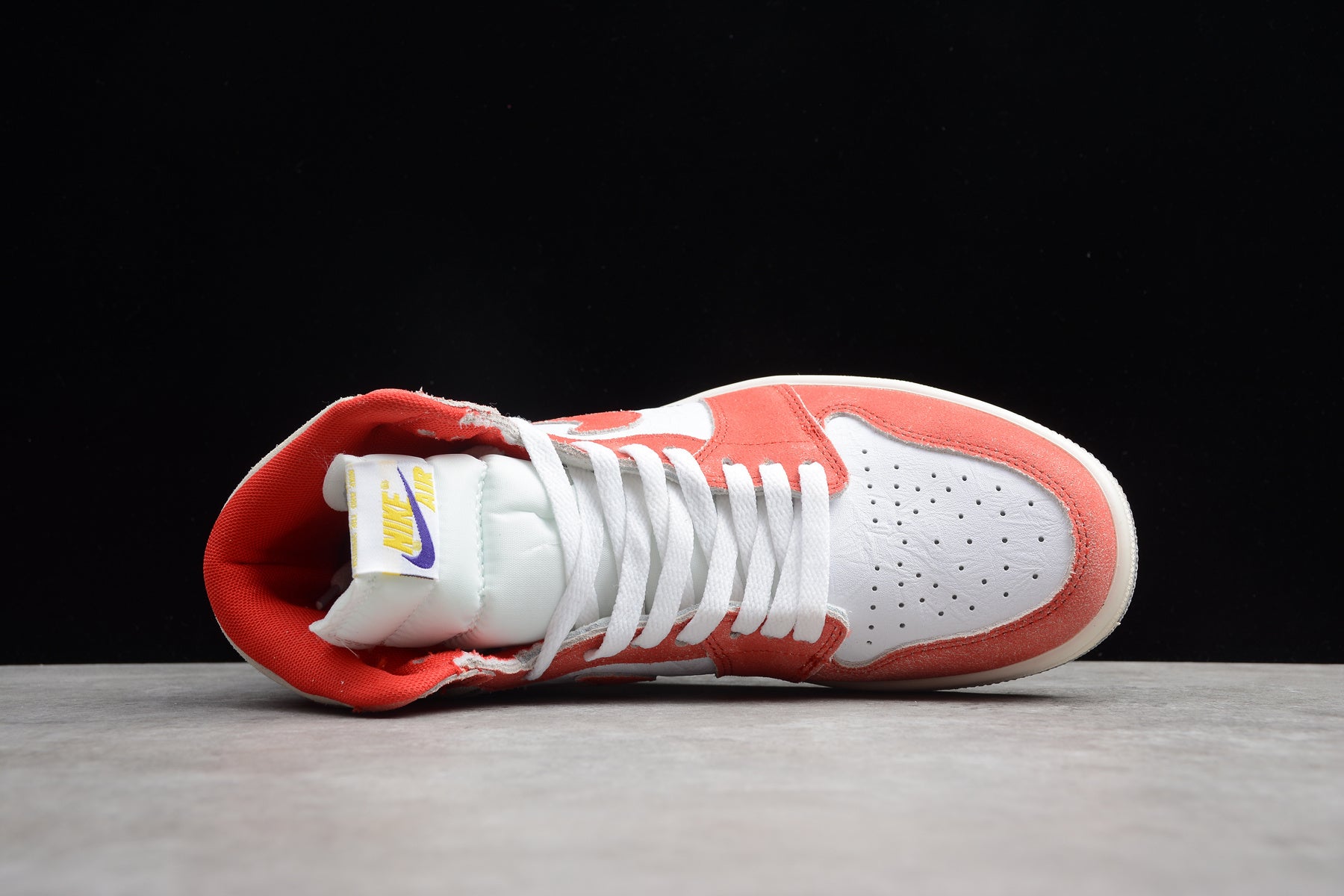 R28 AJ1 555088-116 - Image 5