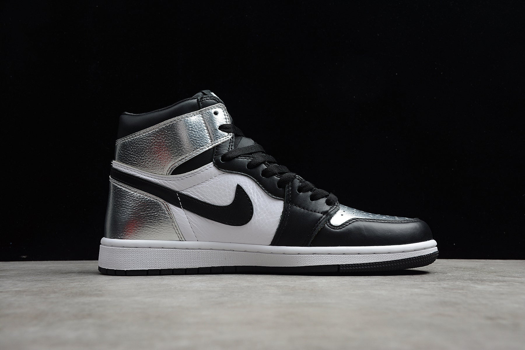 R28 Air Jordan 1 High OG WMNS“ Silver Toe”AJ1 CD0461-001