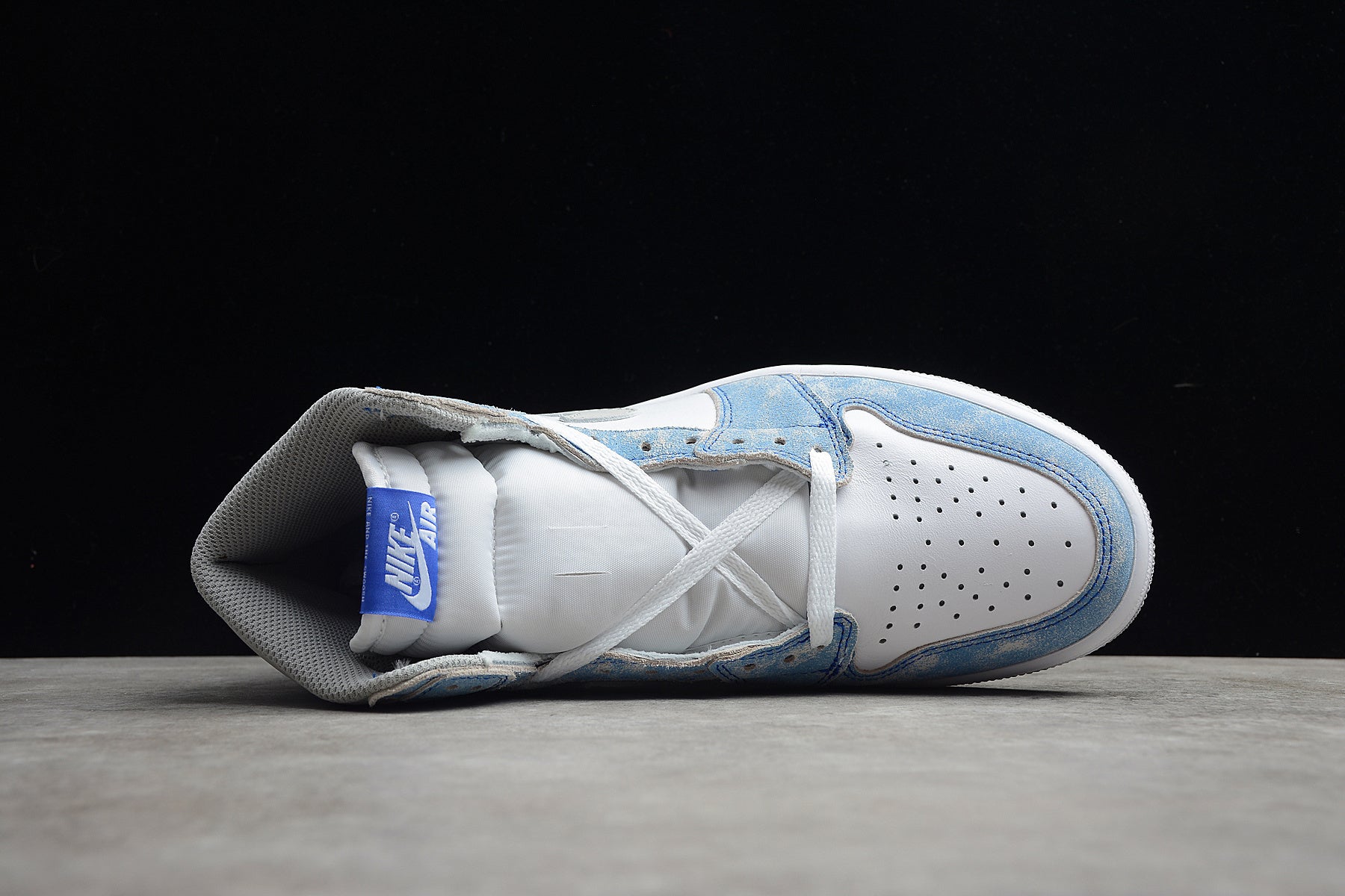 R28 Air Jordan 1 Retro High OG "Hyper Royal"AJ1 575441-402 - Image 5