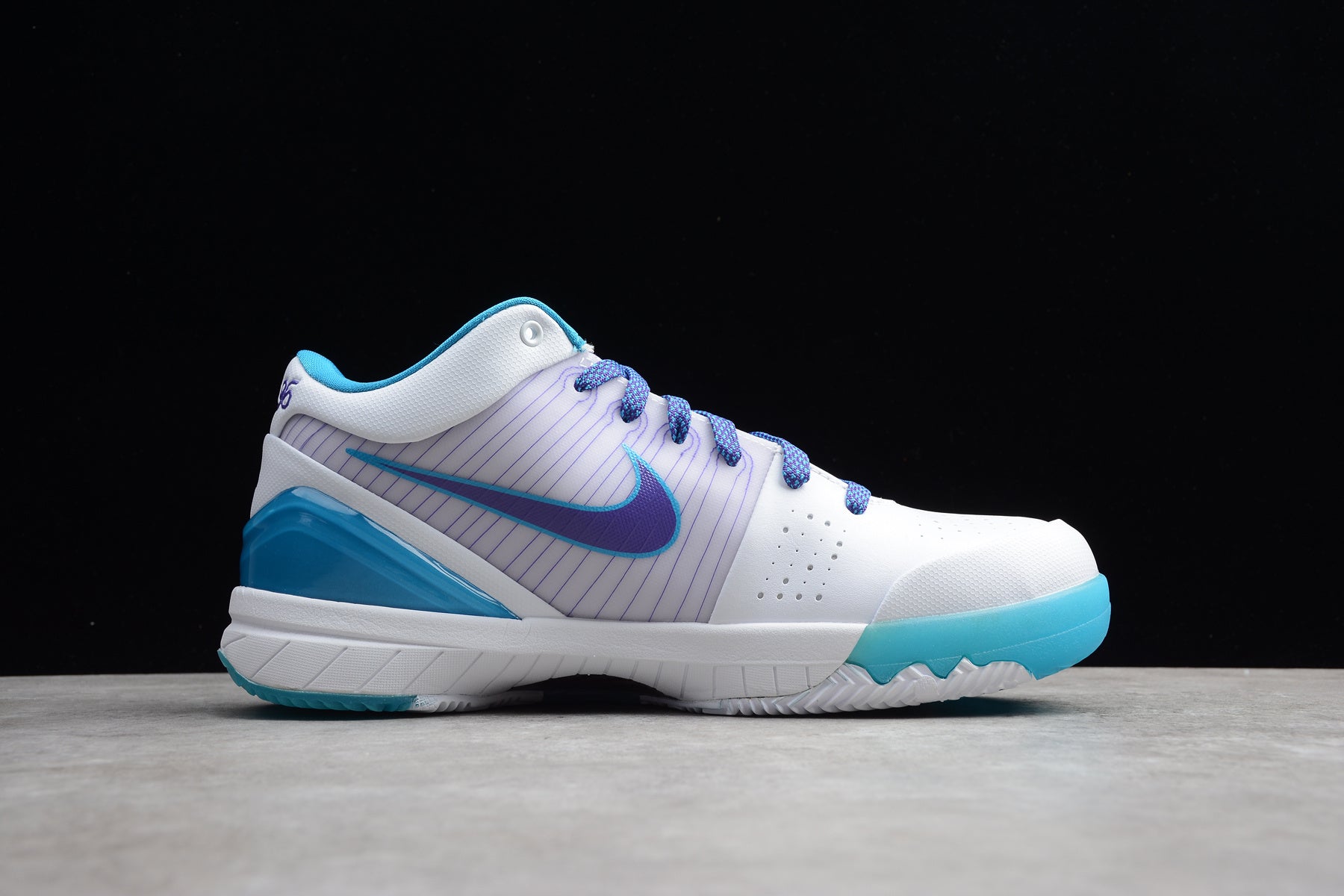 R28 Nike Kobe 4 Protro āCarpe Diemā