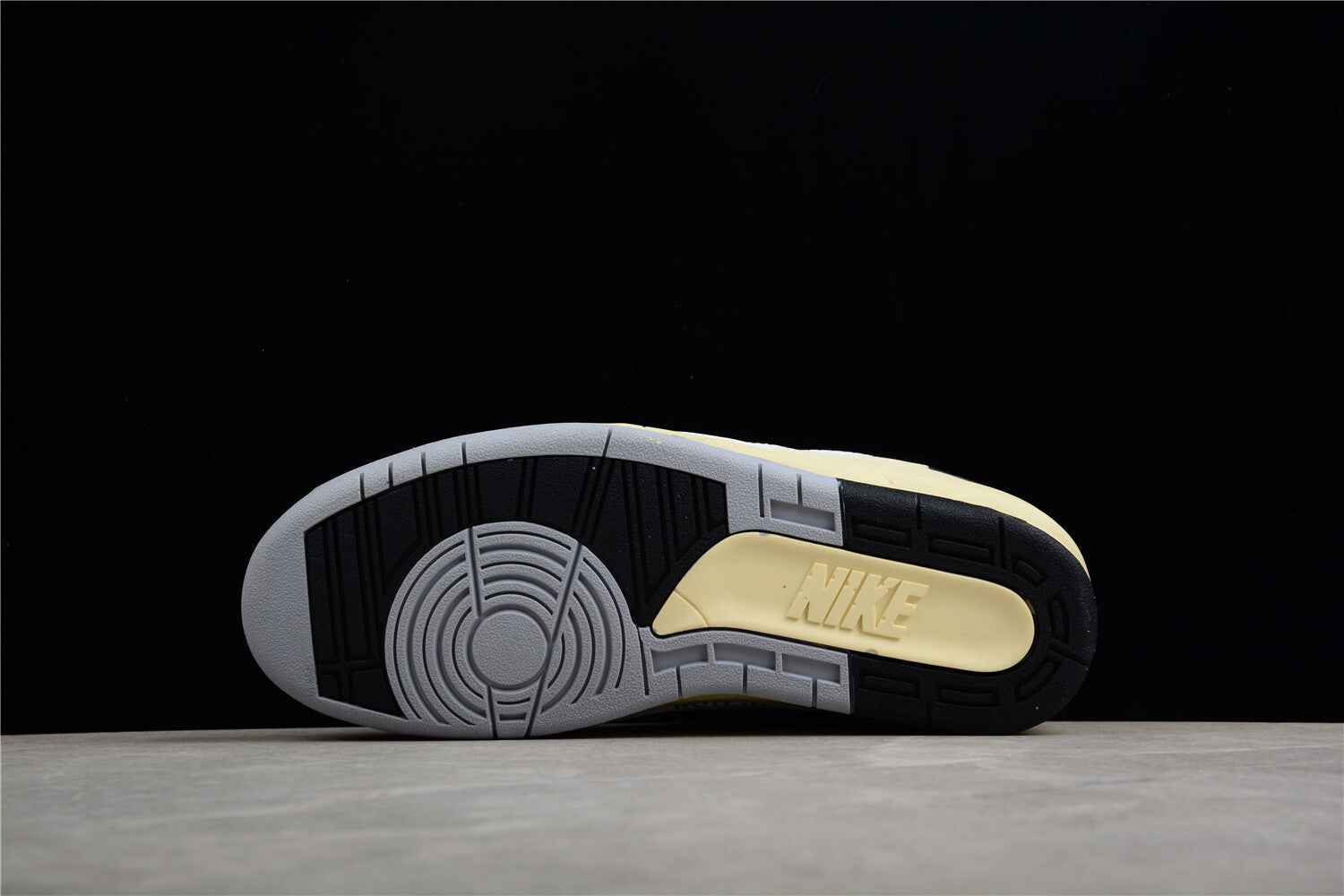 R35 Off-White x Air Jordan 2 Low DJ4375-101 - Image 8