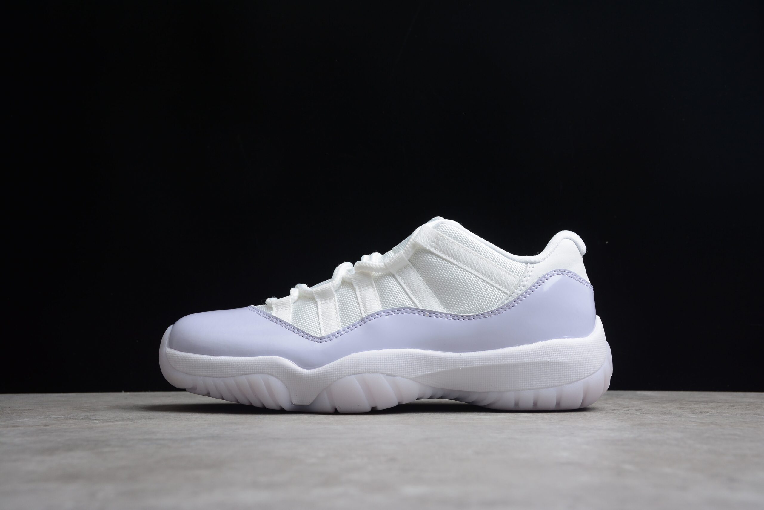 R36 Air Jordan 11 Retro Low " Pure Violet " AJ11 AH7860-101 - Image 3