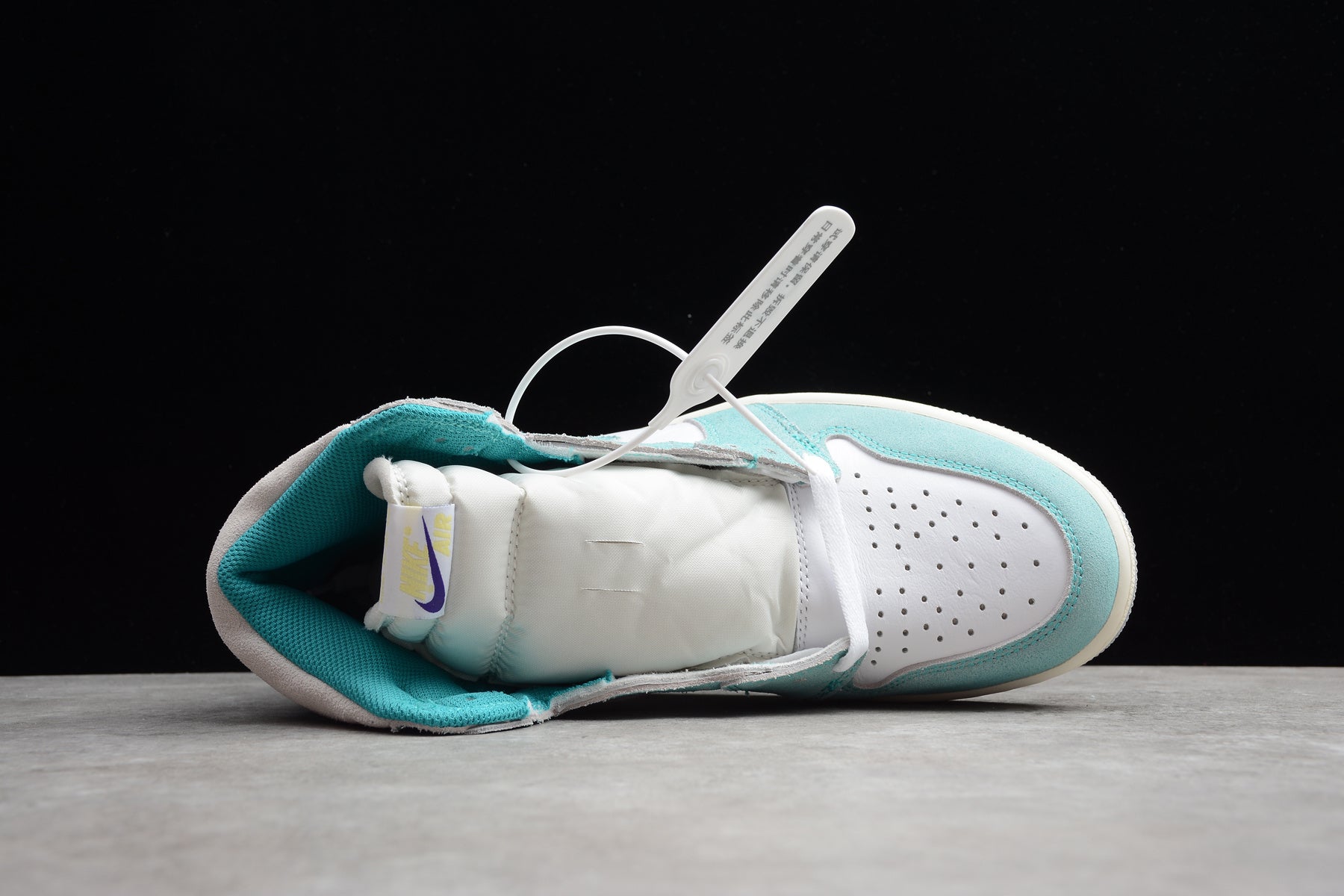 R40 CJ 1 555088-311 - Image 5