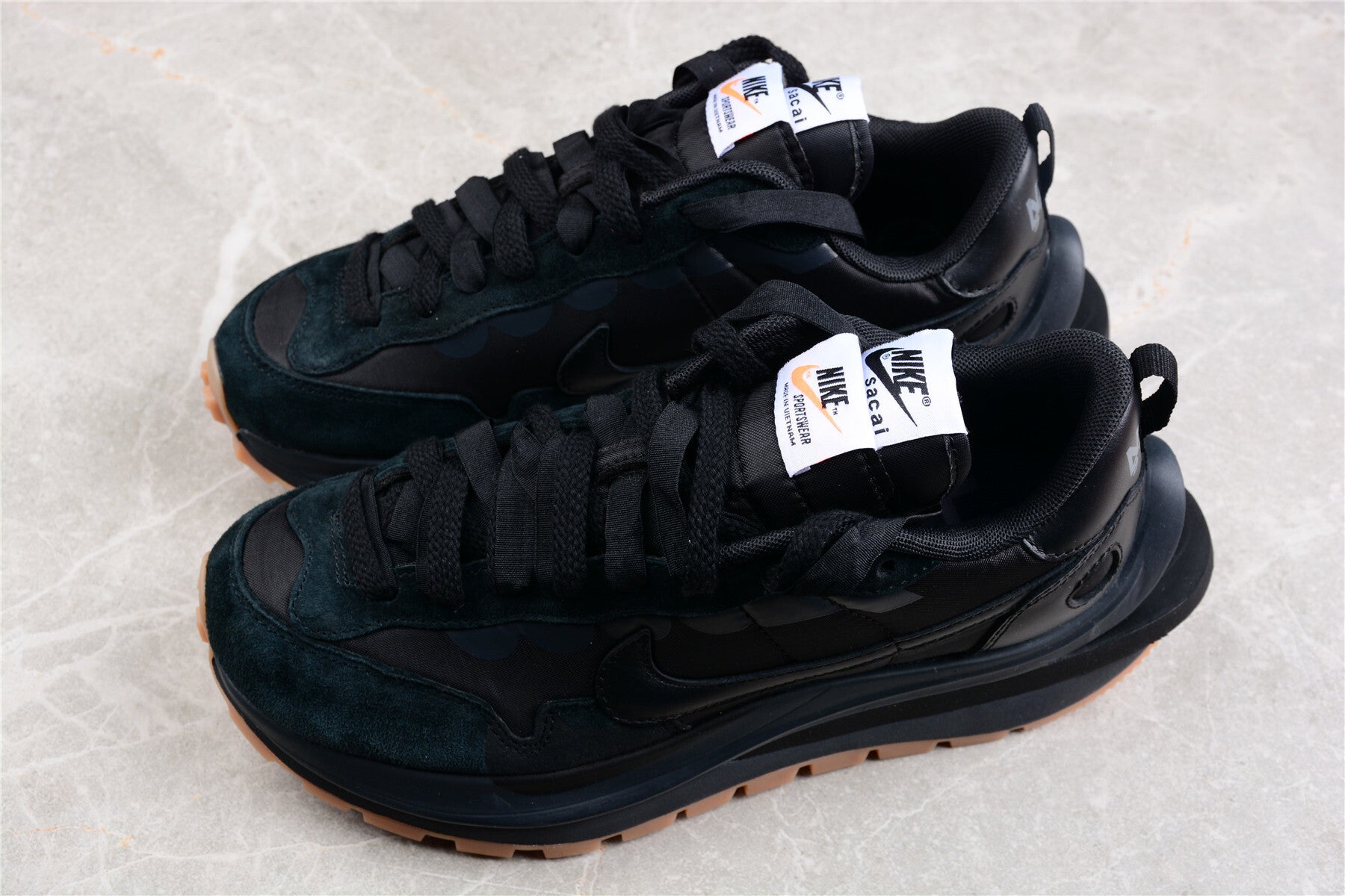 R40 Sacai X Nike VaporWaffle DD1875-100DD1875-001 - Image 3