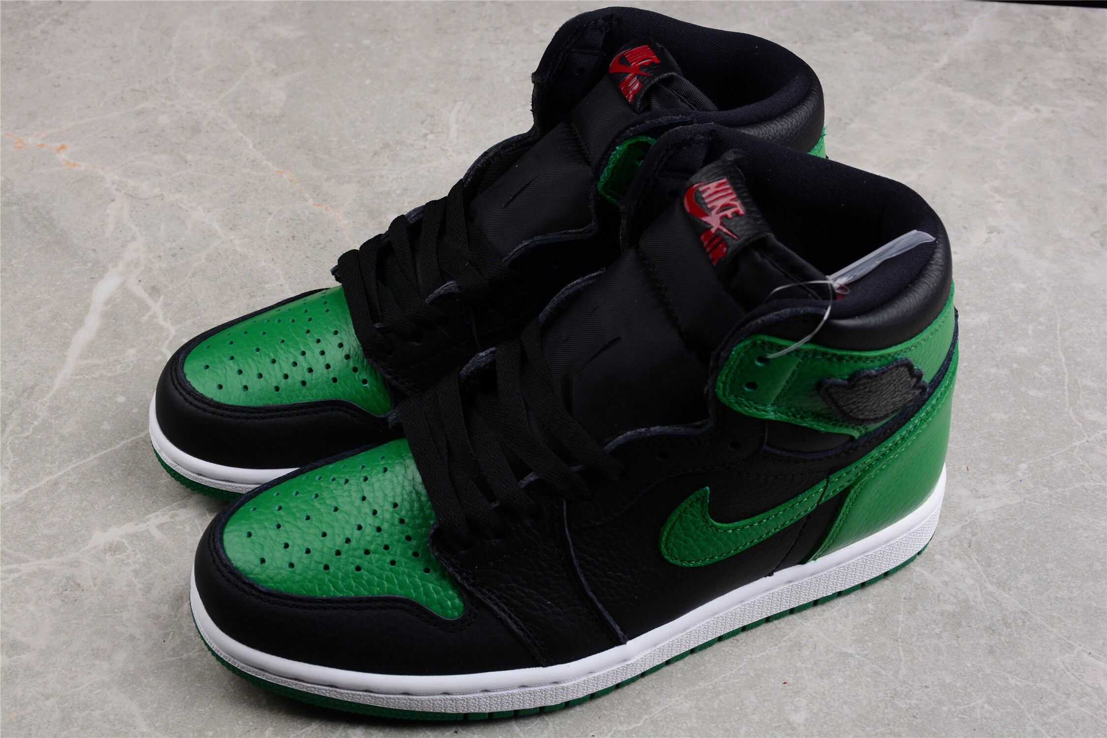 R42 Air Jordan 1 Pine Green OG 555088-030 - Image 4