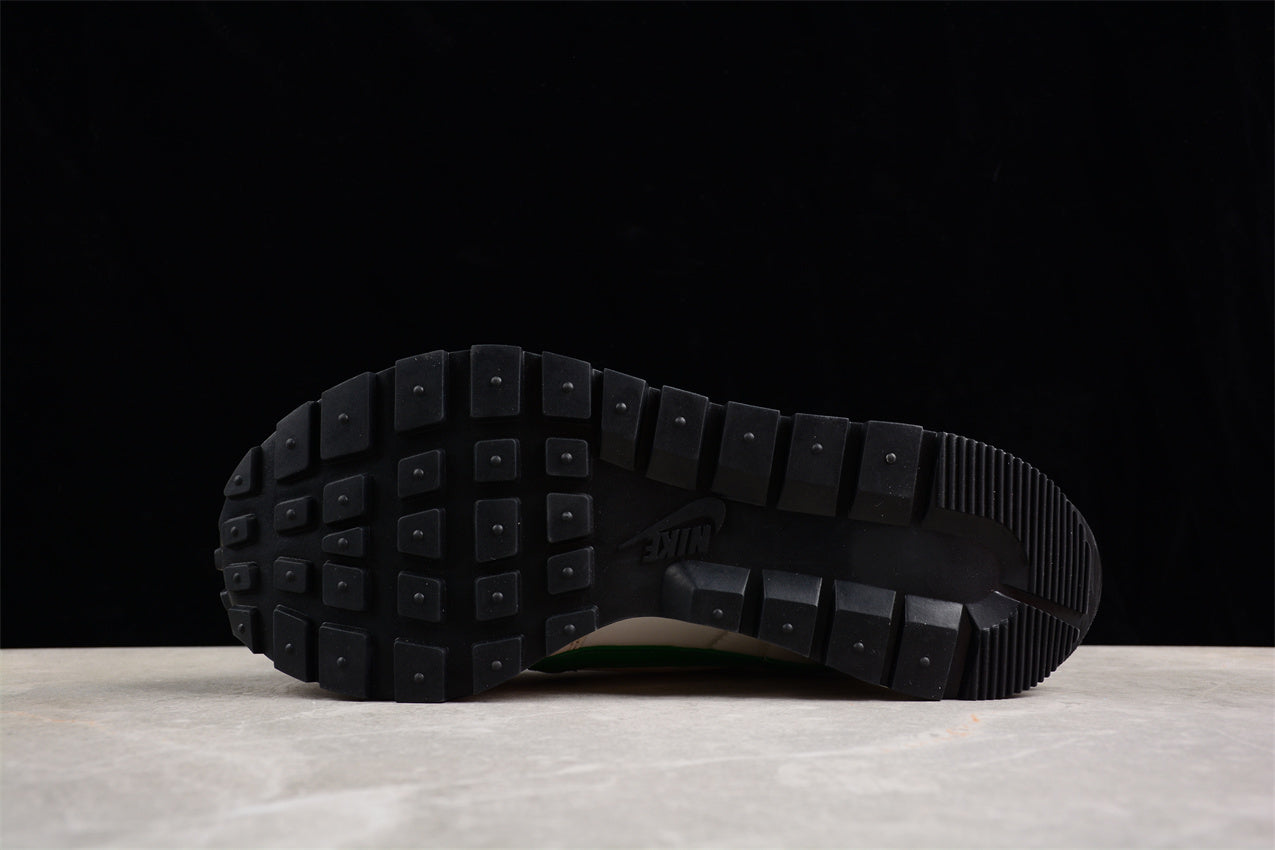 Sacai X VaporWaffle "Nylon Black" DD1875-105 - Image 5