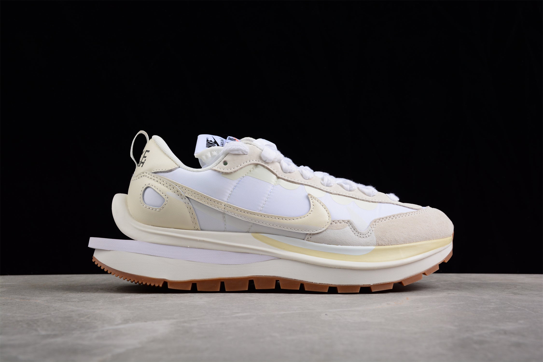 Sacai x Nike VaporWaffle “White Gum” – DD1875-100