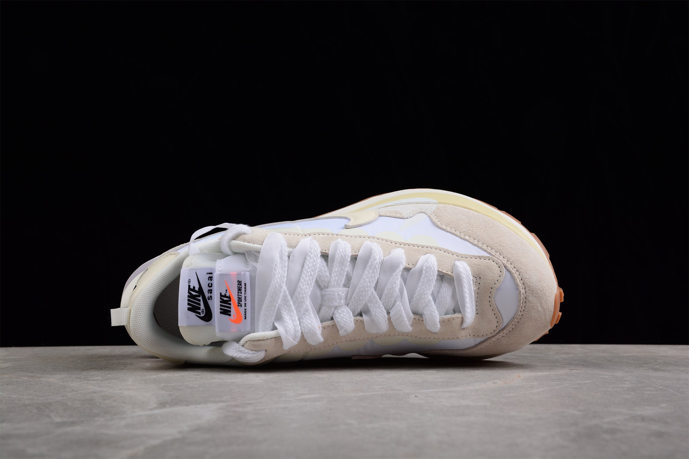 Sacai x Nike VaporWaffle “White Gum” – DD1875-100 - Image 3