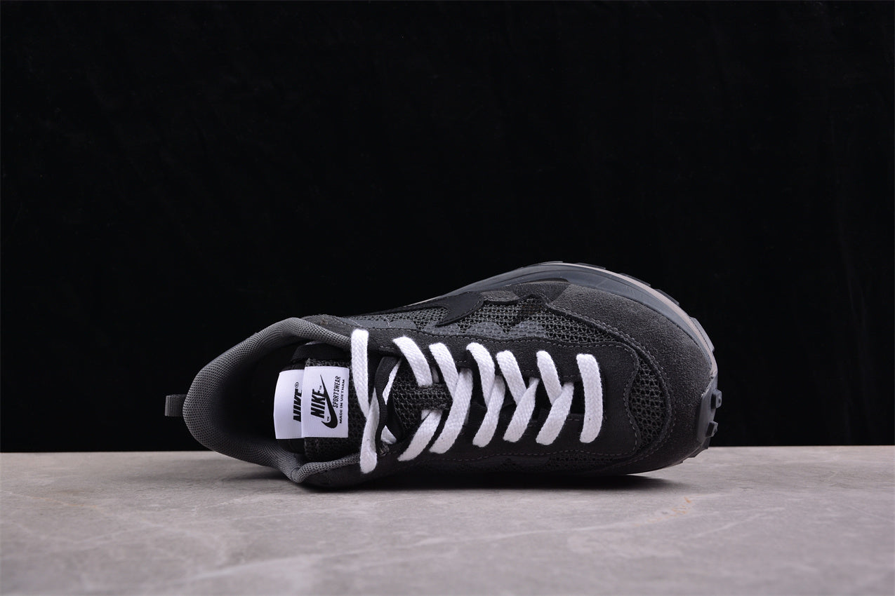 Sacai x Nk VaporWaffle 3.0 CV1363-105 - Image 4