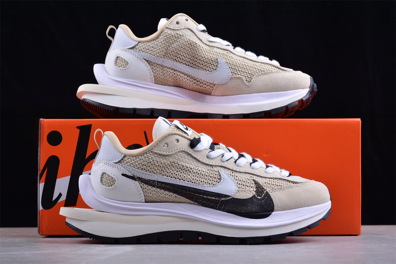 Sacai x Nk VaporWaffle 3.0 CV1363-108 - Image 2