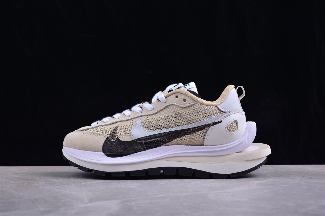 Sacai x Nk VaporWaffle 3.0 CV1363-108 - Image 4