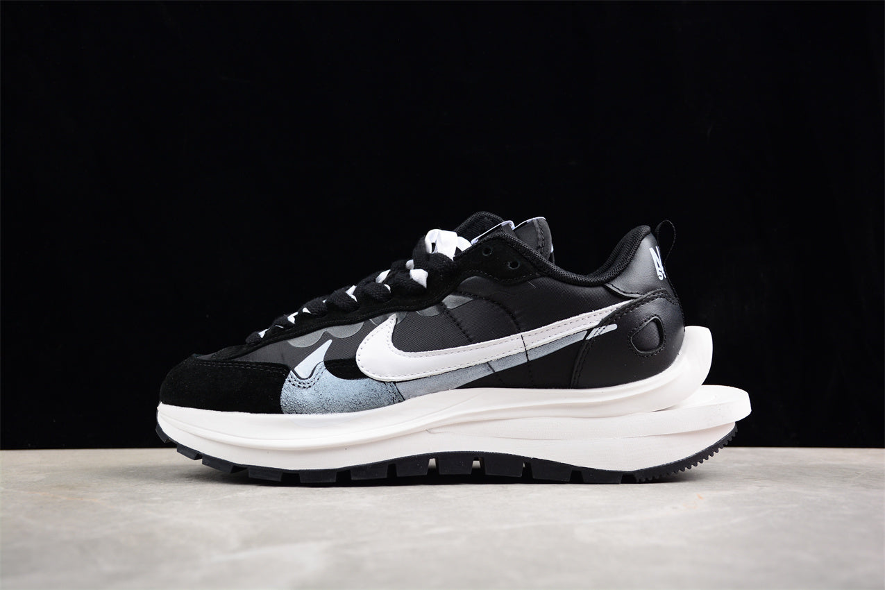 Sacai x Nk VaporWaffle 3.0 DD1875-011 - Image 3