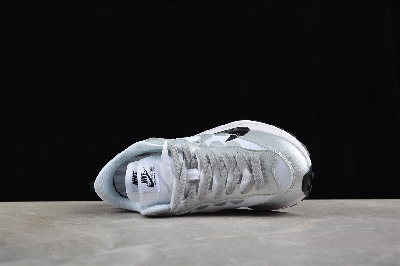 Sacai x Nk VaporWaffle 3.0 DD1875-201 - Image 3