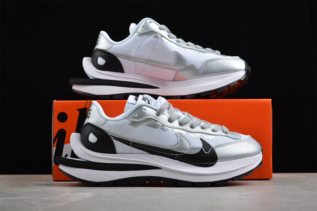 Sacai x Nk VaporWaffle 3.0 DD1875-201 - Image 4